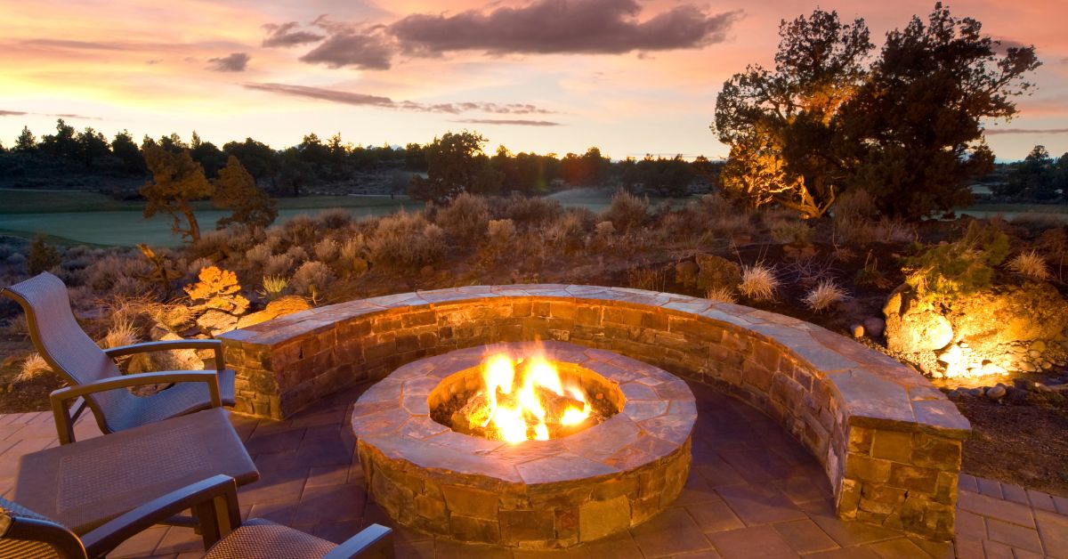 The Best Outdoor Fire Pit Furniture for Resort Ambiance and Warmth