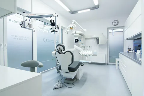 Dental Office Lakeshore